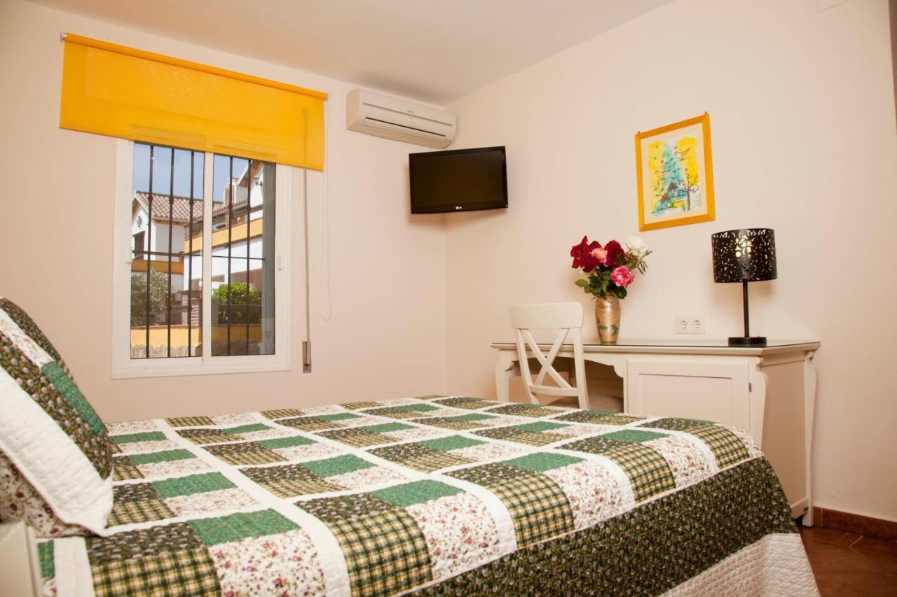 Hostal Los Pinos 자호라 외부 사진