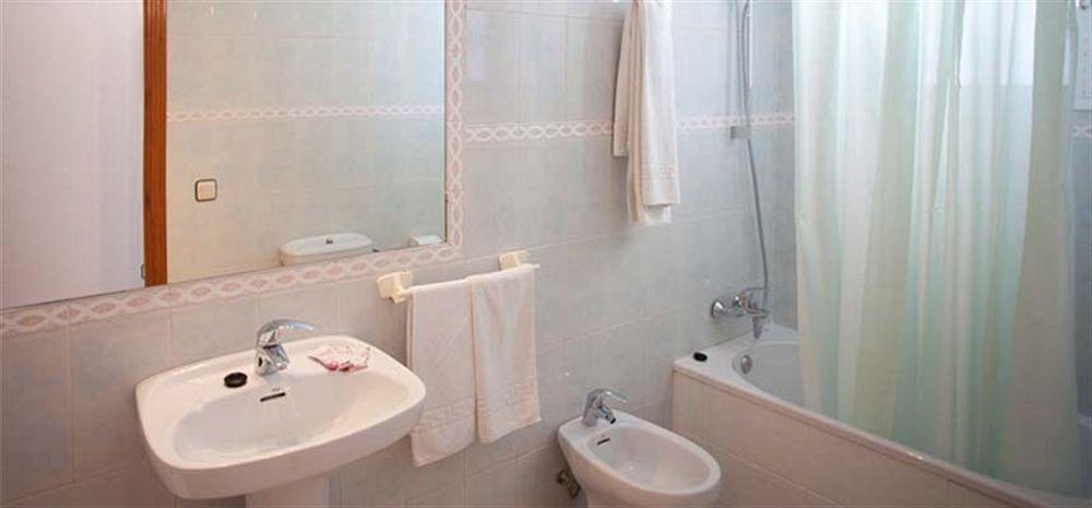 Hostal Los Pinos 자호라 외부 사진
